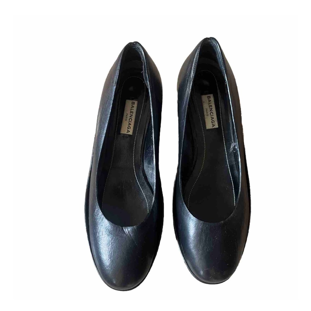 Balenciaga raised platform flats size 6.5